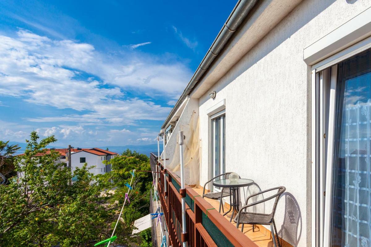 Marina Malinska Exterior foto